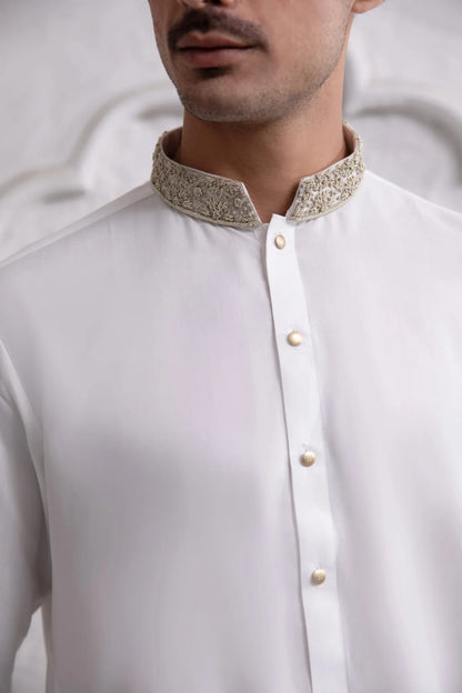 Classic White Kurta with Collar Embroidered