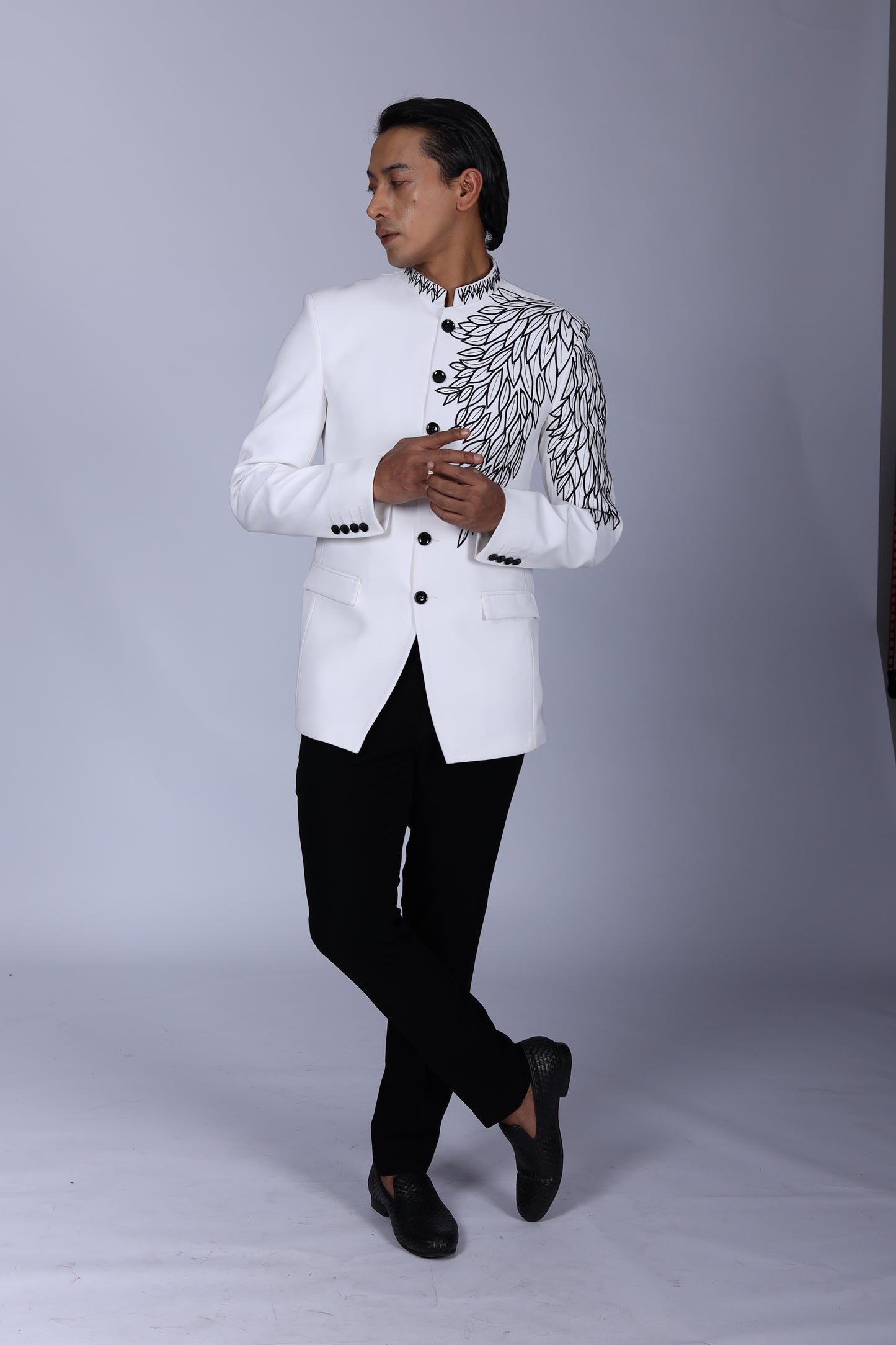 Classic White Bandhgala with Sleeve and Collar Embroidered