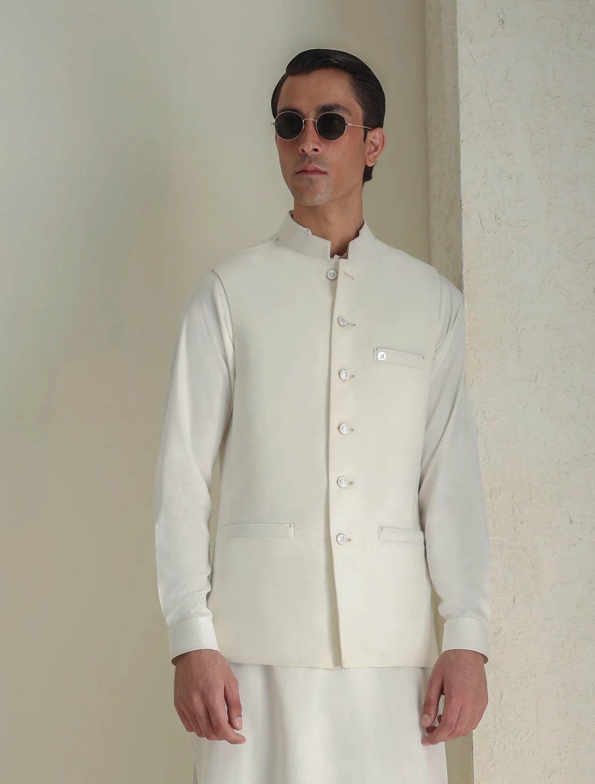 Classic Off White Bundi